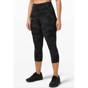 Lululemon Swift Speed High-Rise Crop 21"